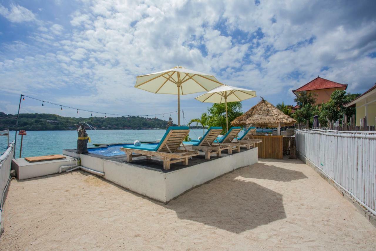 The Waterfront Beach House Нуса-Лембонган Екстер'єр фото