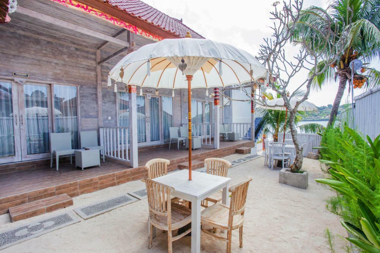 The Waterfront Beach House Нуса-Лембонган Екстер'єр фото