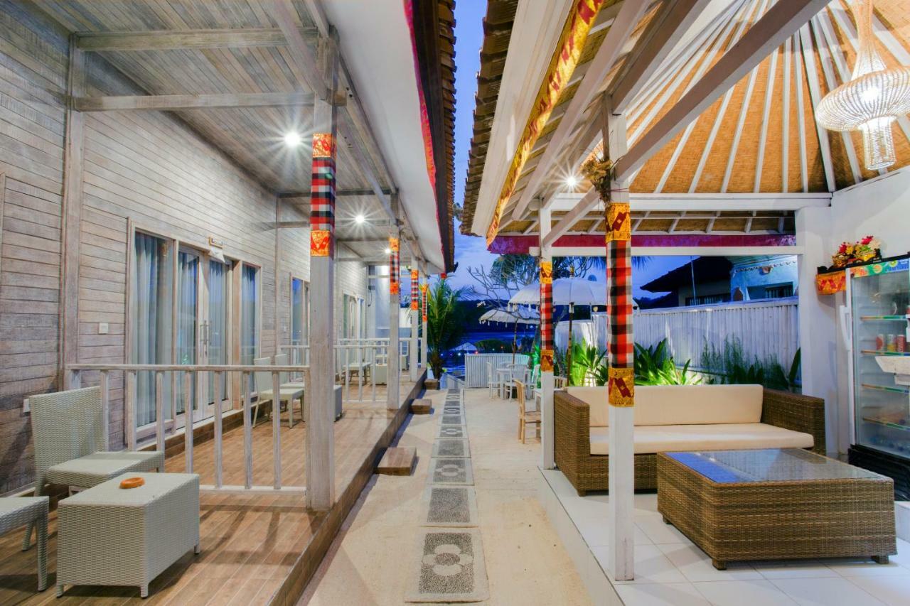 The Waterfront Beach House Нуса-Лембонган Екстер'єр фото